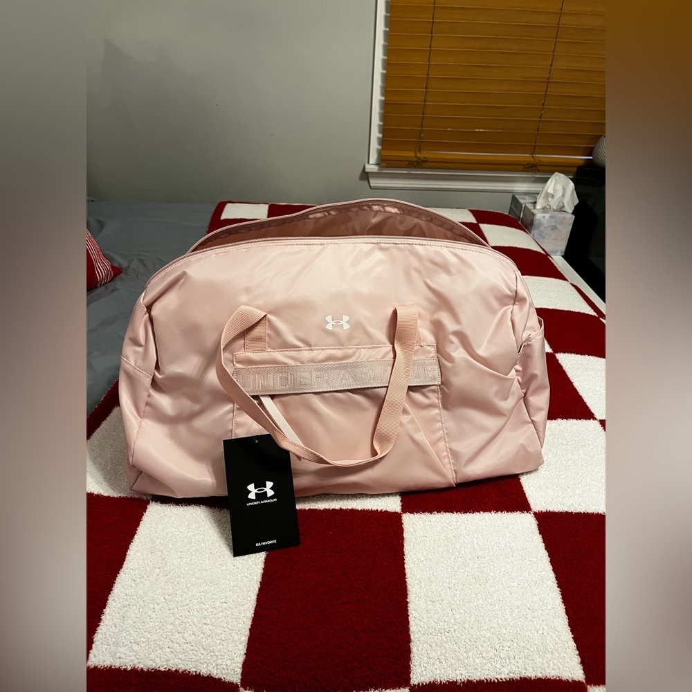 Soft Pink Under Armor duffle bag!